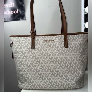 Michael Kors Large Tote Bag - white